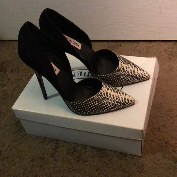 Steve Madden varcityy black/white stiletto heal - Picture 4 of 6